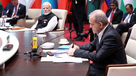 PM मोदी-पेजेशकियन की मुलाकात के बाद ईरान ने भारत से रिश्तों को बताया ऐतिहासिक, चाबहार पोर्ट पर भी हुई चर्चा